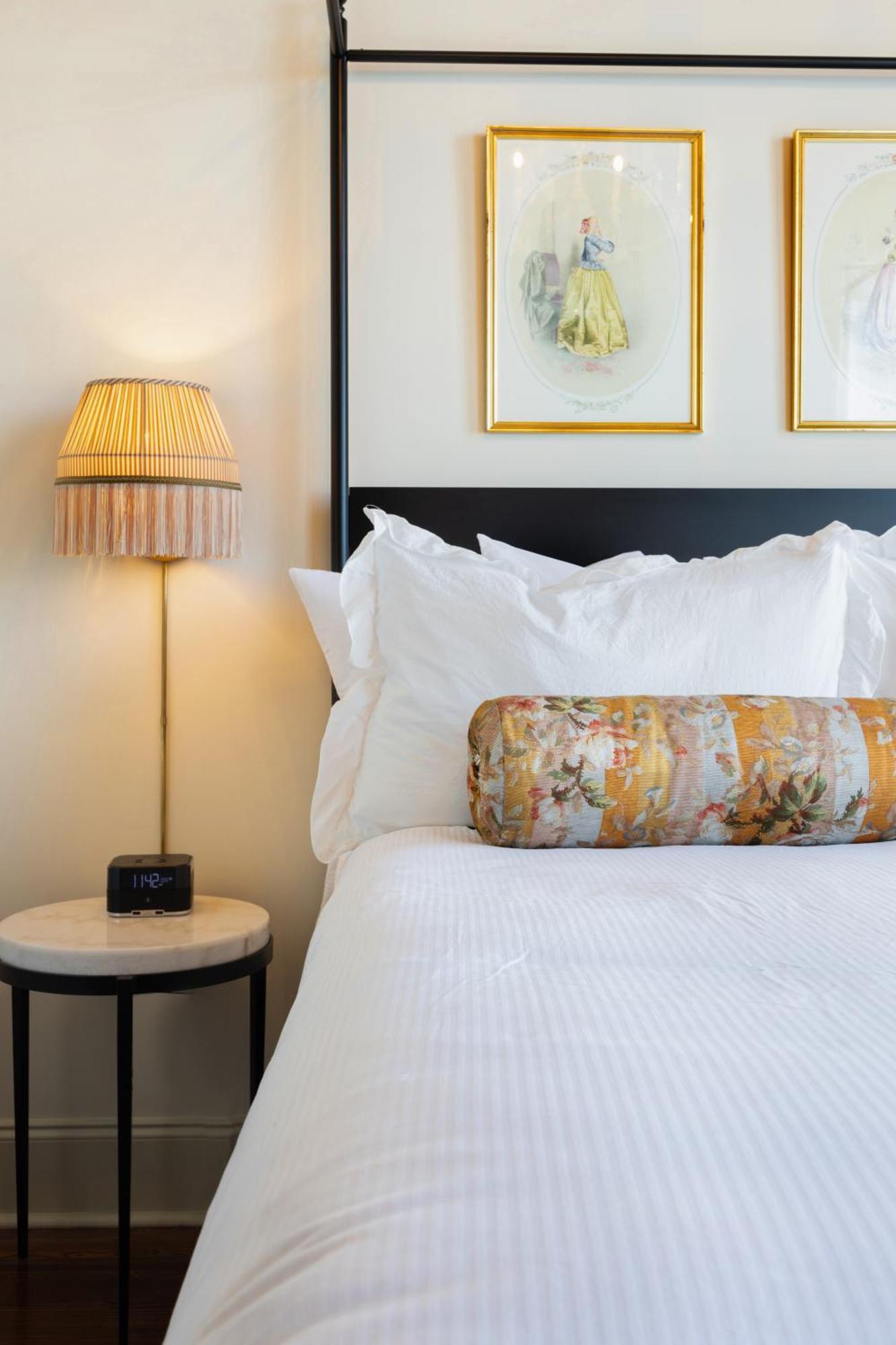 Hotel Cleo, Knoxville Downtown, A Tribute Portfolio Hotel 외부 사진